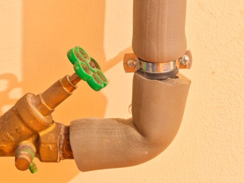 insulated pipe with water shutoff valve